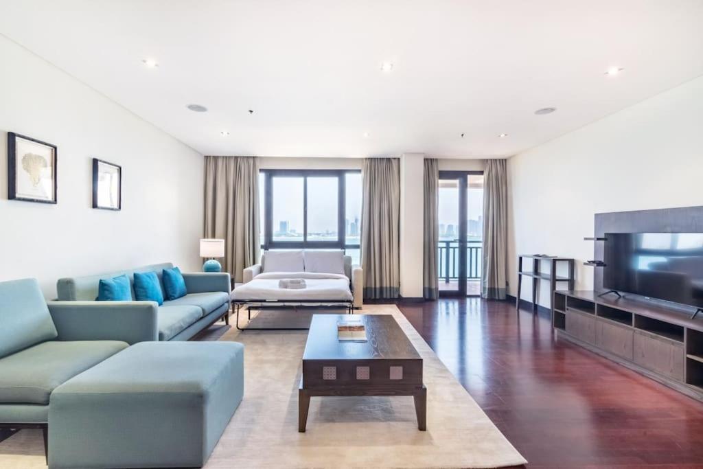Marvelous Private Beach Apartment In Palm Dubai Within Anantara 5 Star Resort Екстериор снимка