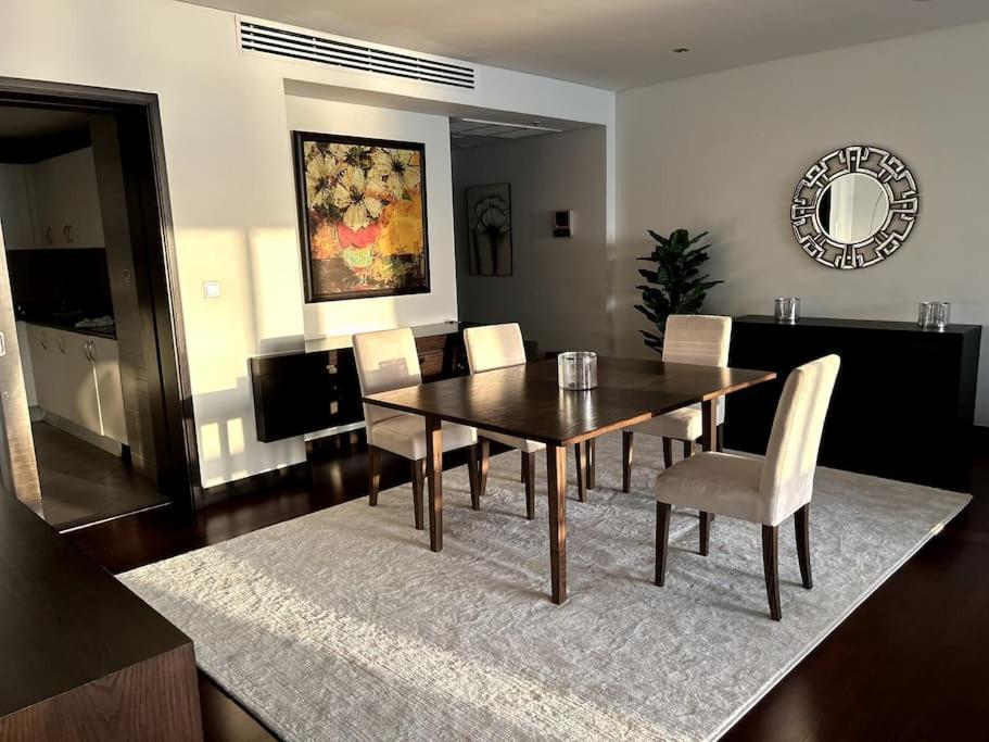 Marvelous Private Beach Apartment In Palm Dubai Within Anantara 5 Star Resort Екстериор снимка